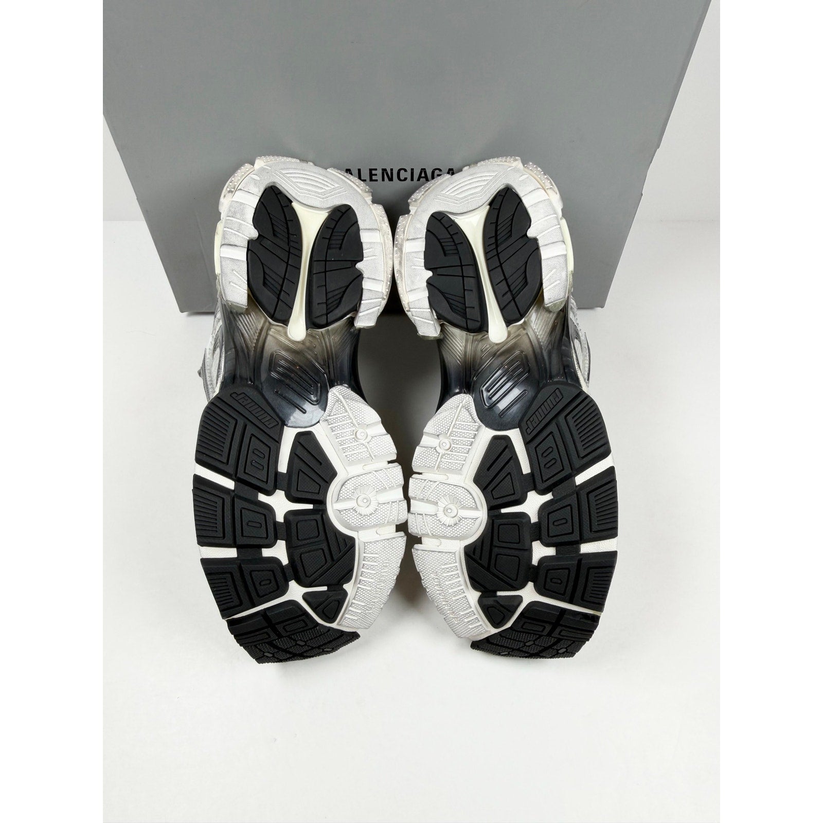 Size 46EU/13US - Balenciaga Runner White Black NEW