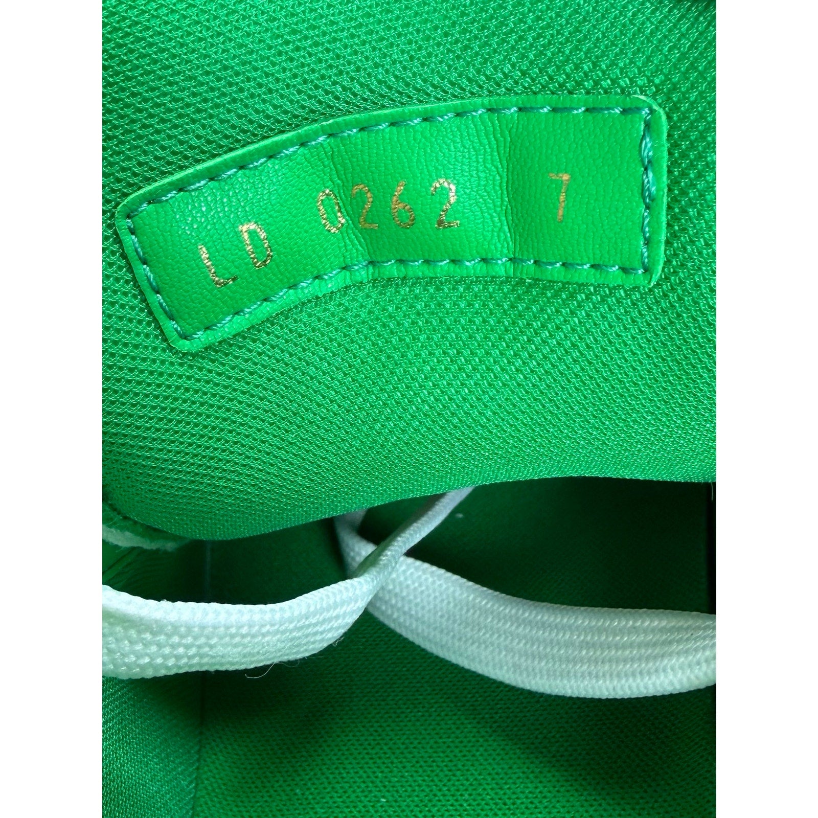 Size 7LV/8US - Louis Vuitton Trainer White Green