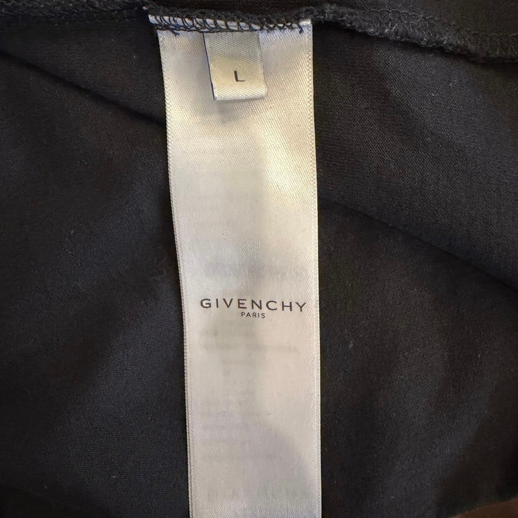 Size L - Givenchy Signature Logo T-shirt