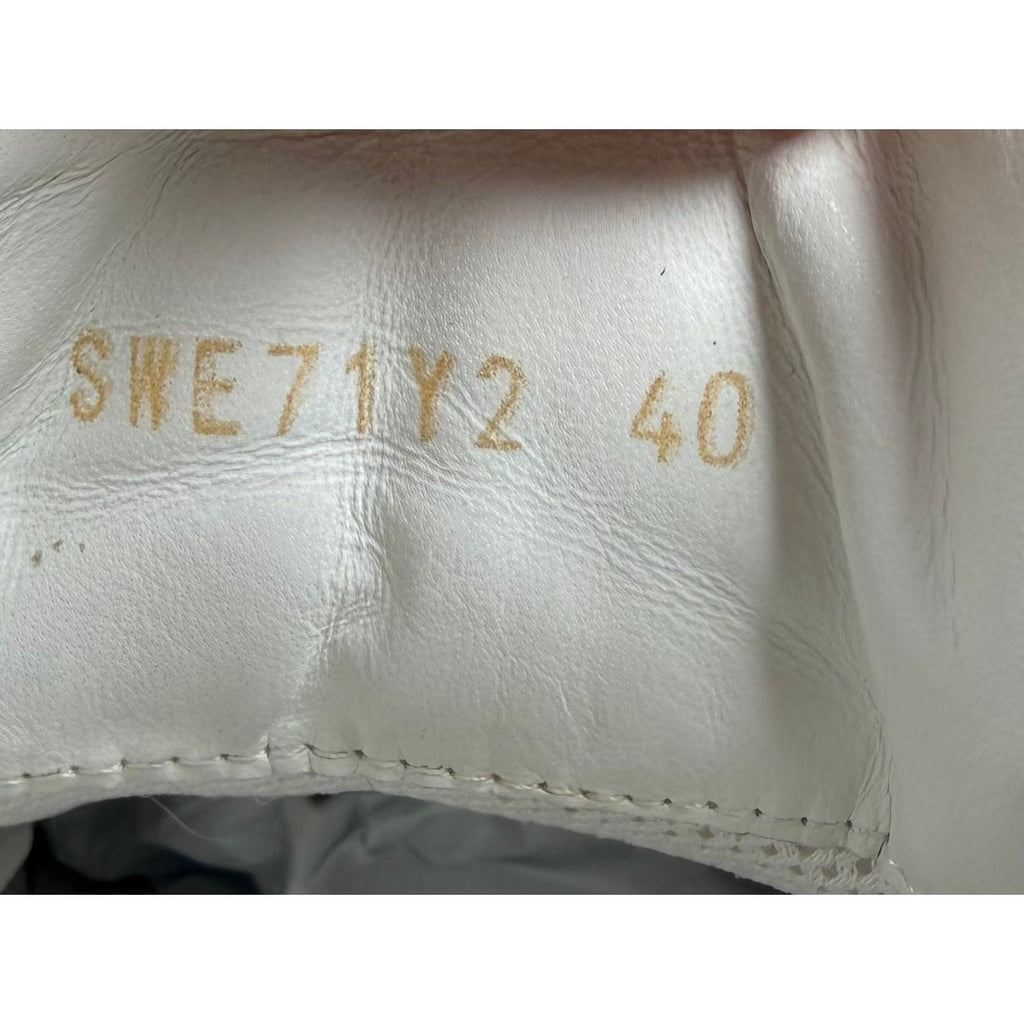 Size 40EU/7US - Valentino Garavani One Stud Sneakers