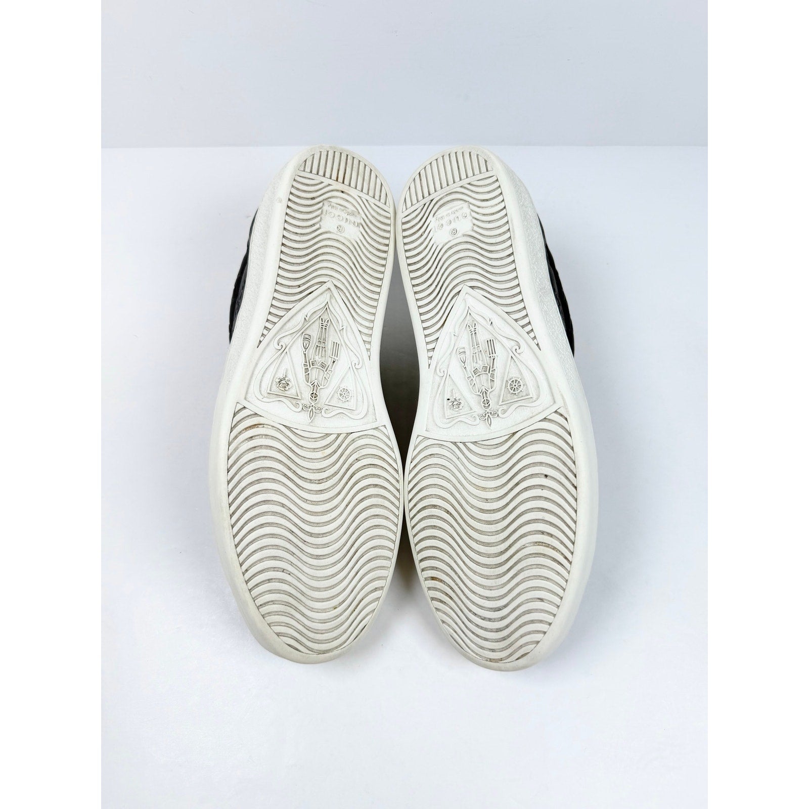 Size 8US - Gucci Ace GG Leather Monogram