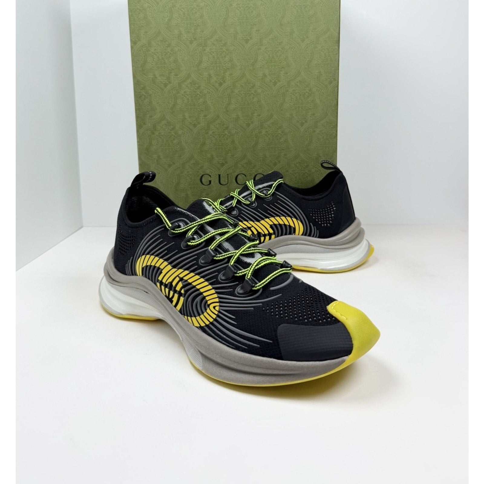 Size 11.5US - Gucci Run GG Black Yellow Knit NEW