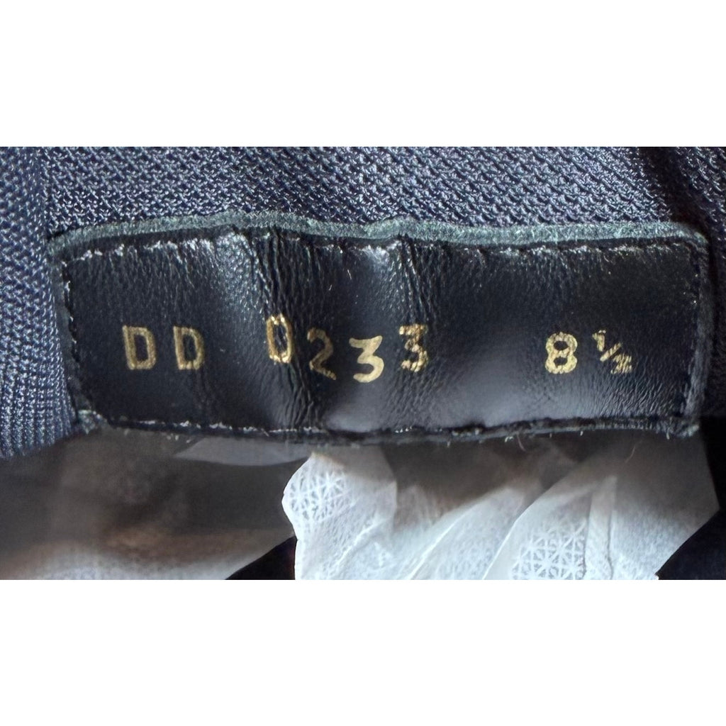 Size 8.5LV/10US - Louis Vuitton Monogram Trainers Like New!
