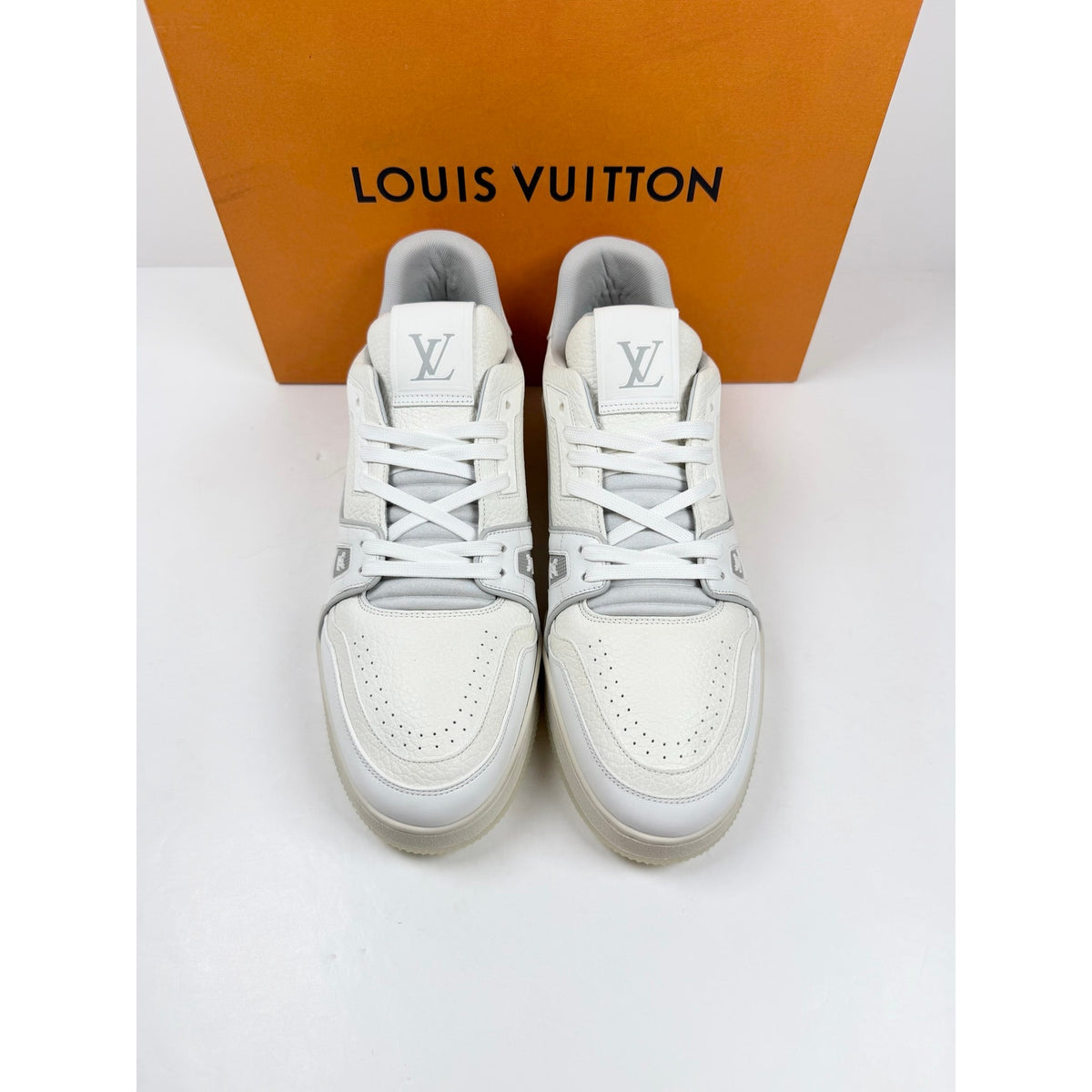 Size 10LV/11US - Louis Vuttton Signature White NEW!