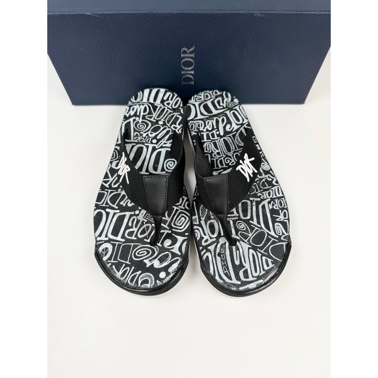 Size 41EU/8US - Dior x Shawn Stussy Flip Flops