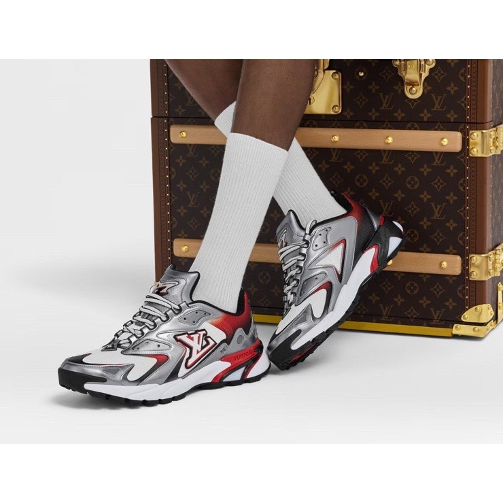 Size 6LV/7US - Louis Vuitton Runner Tatic Silver/Red