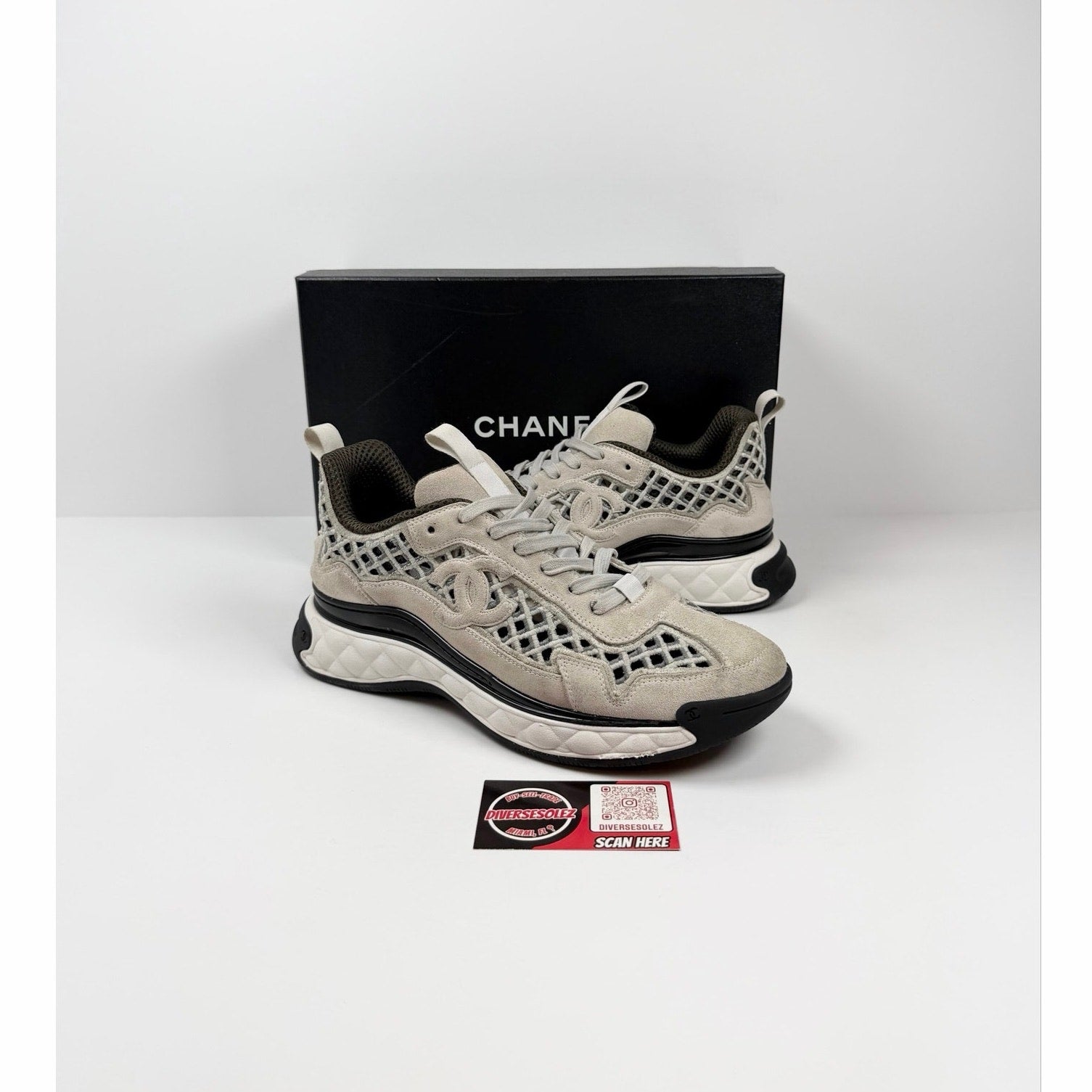 Size 42EU/9US - Chanel Interlocking CC Sneakers