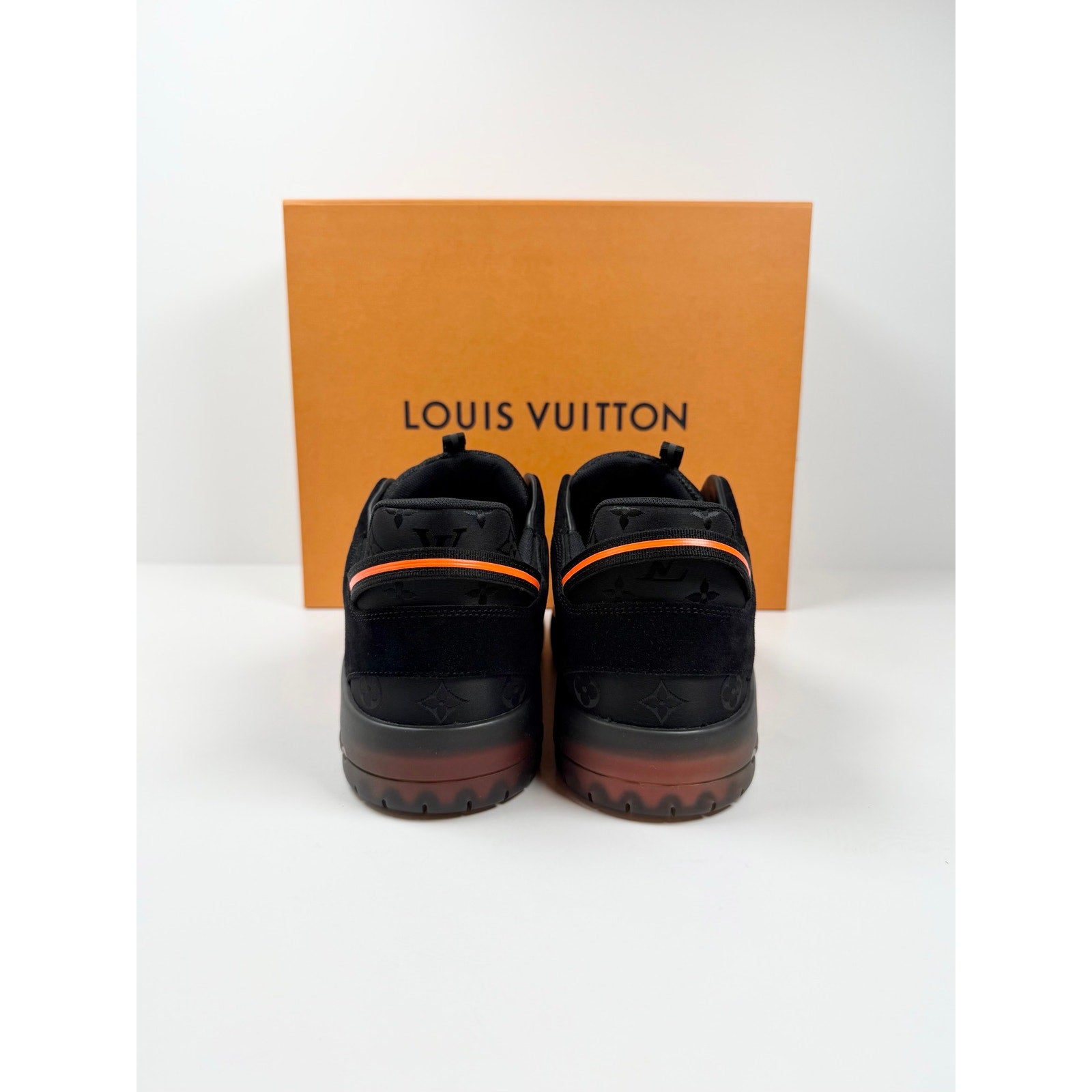 Size 7LV/8US - Louis Vuitton x Lucien Clark Sneakers NEW