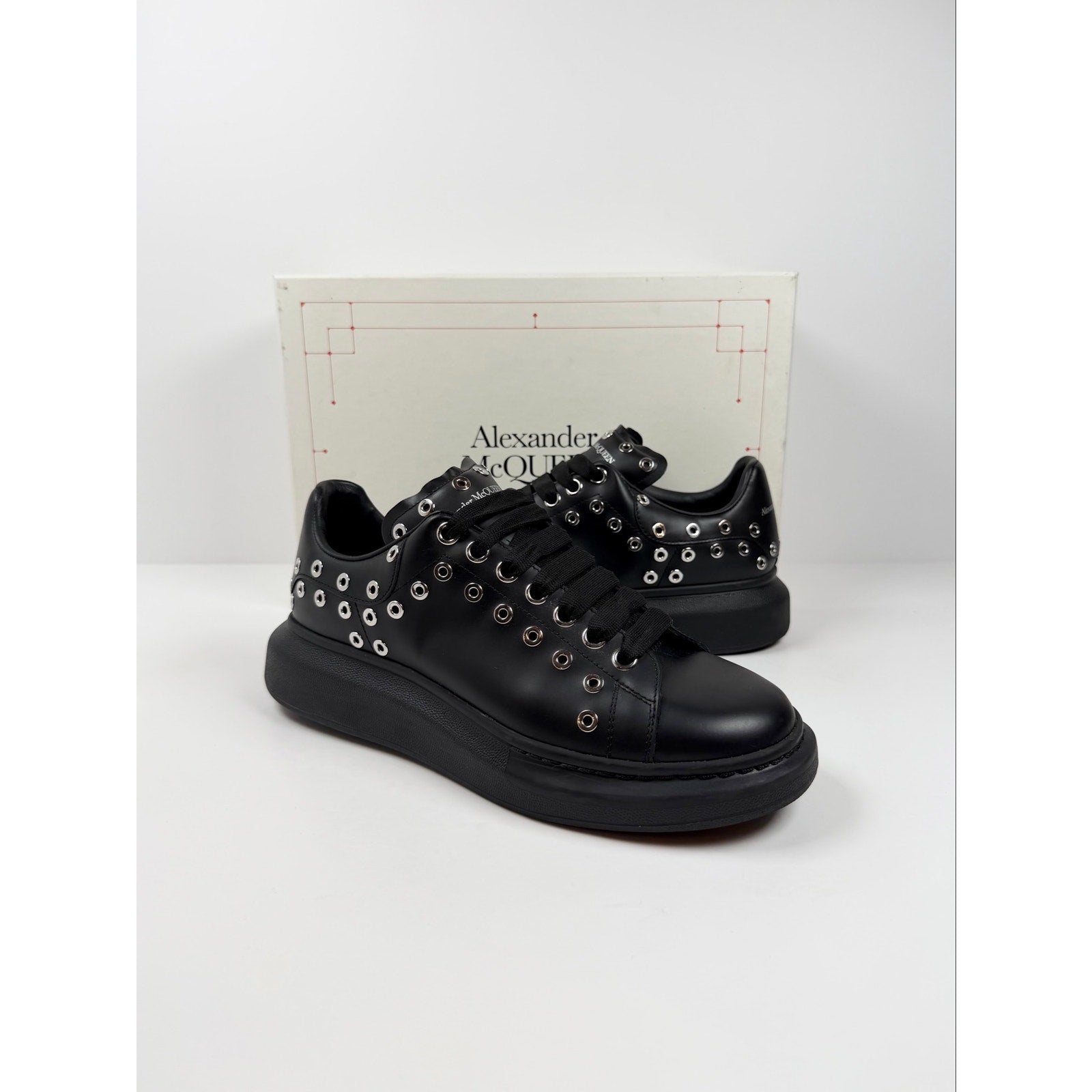 Size 43EU/10US - Alexander McQueen Leather Eyelet Sneaker