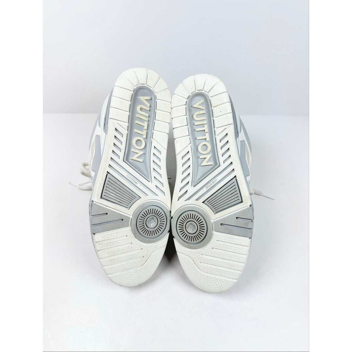 Size 7UK/8US - Louis Vuitton Skate White Grey