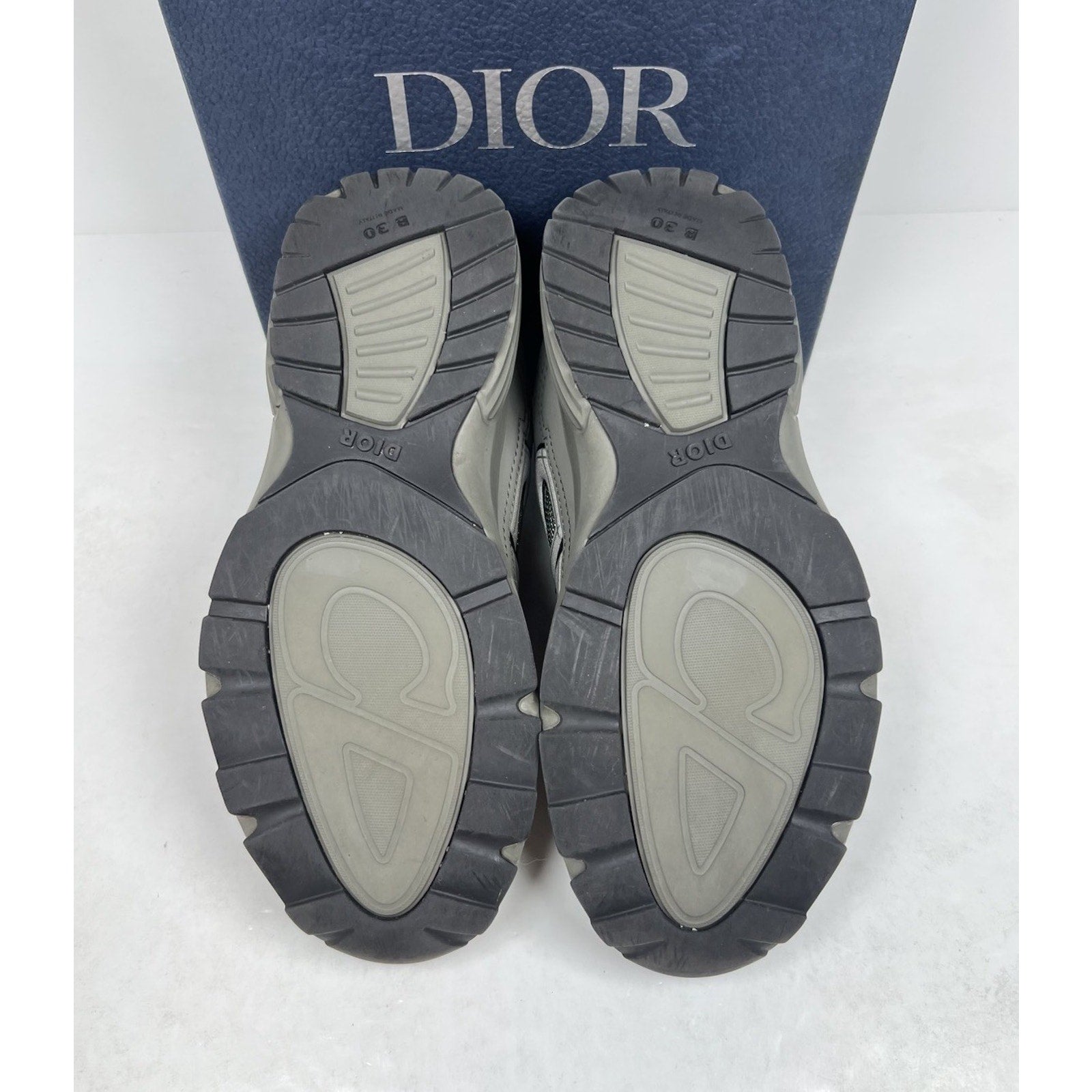 Size 40EU/7US - Dior B30 Reflective Olive