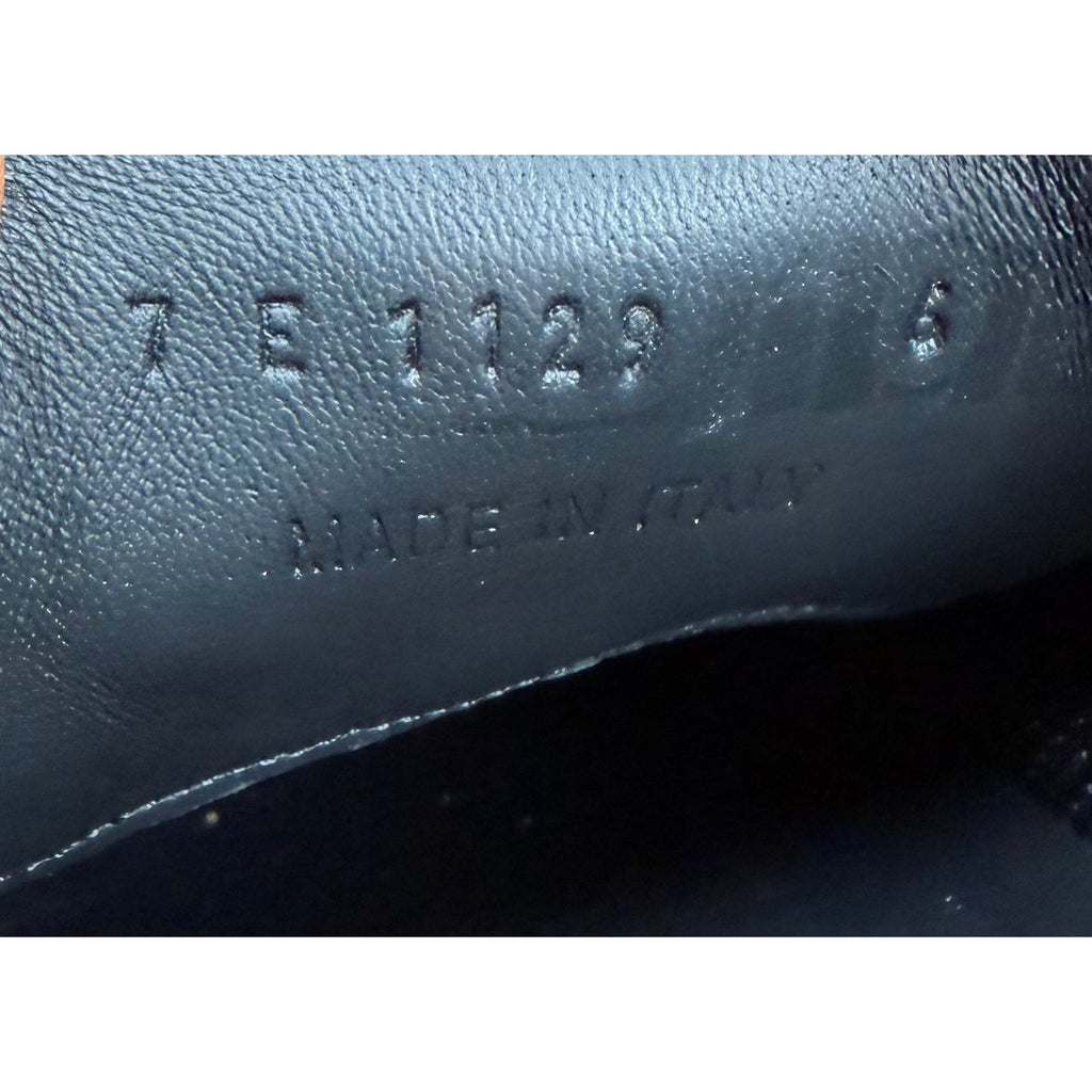 Size 6UK/7US - Fendi Low Top Leather Sneakers