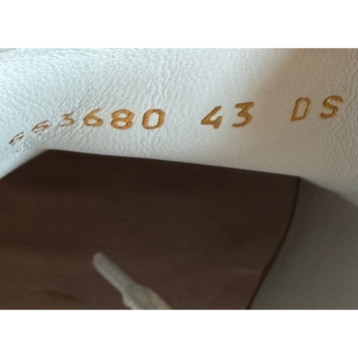 Size 43EU/10US - Alexander McQueen White Gold