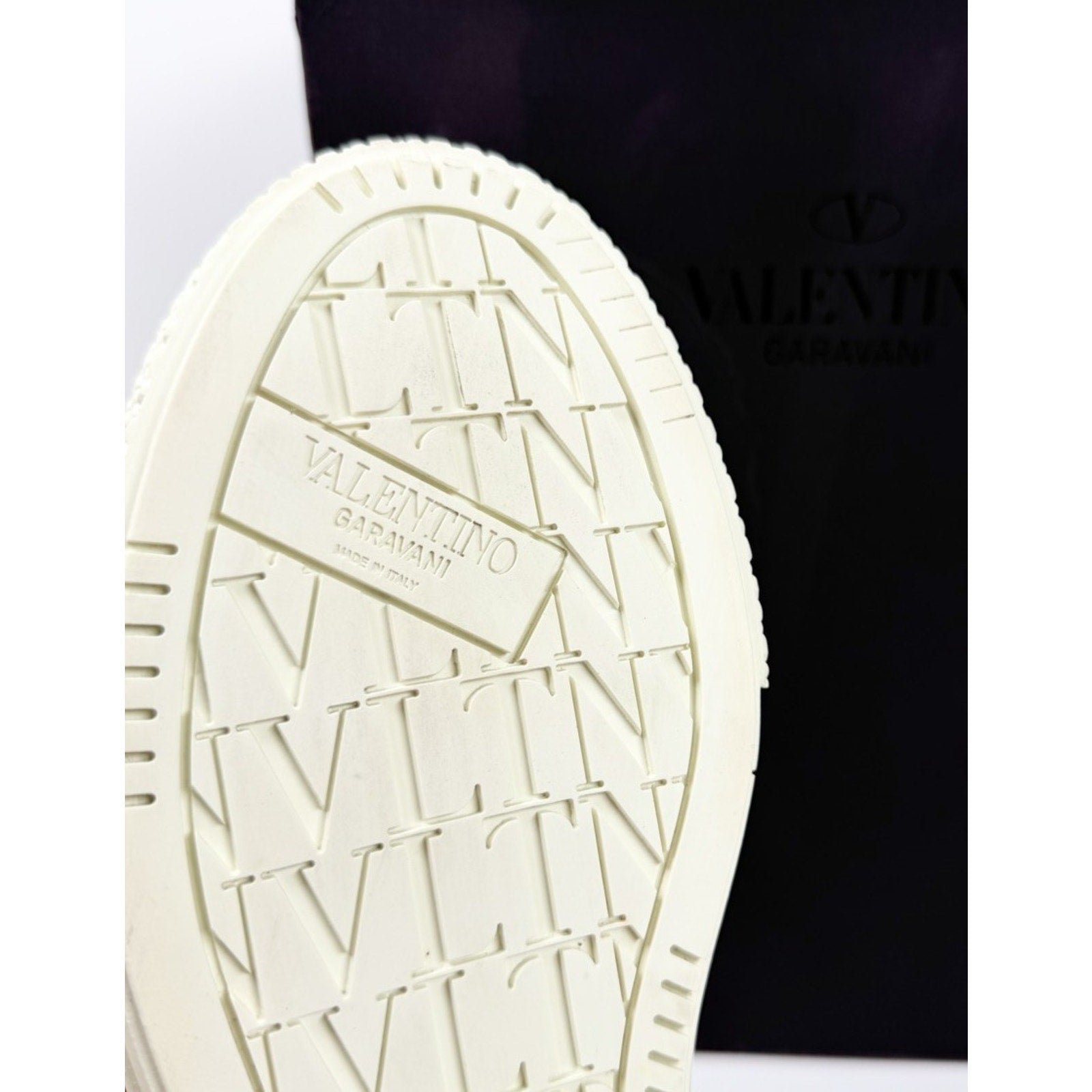 Size 40EU/7US - Valentino VLTN High Top White Sneakers