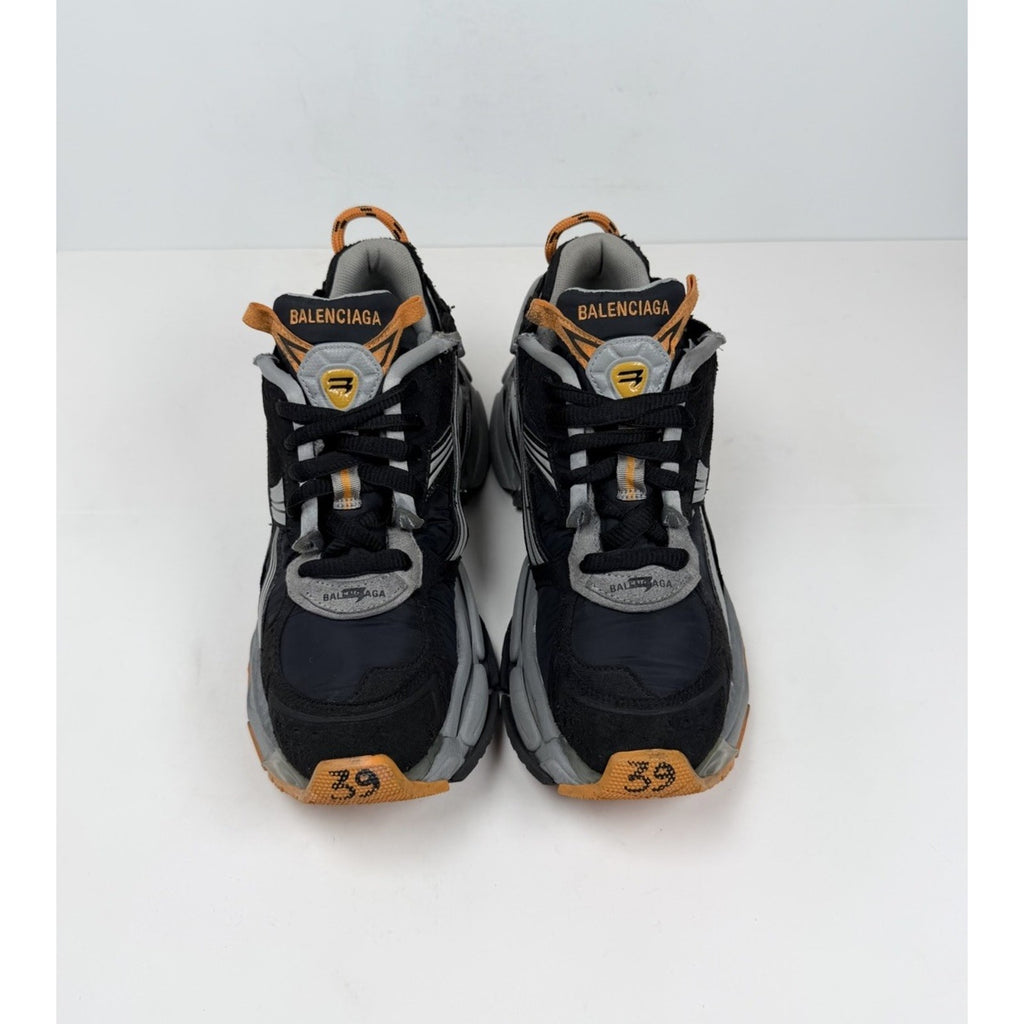 Size 39EU/6US - Balenciaga Runner Distressed