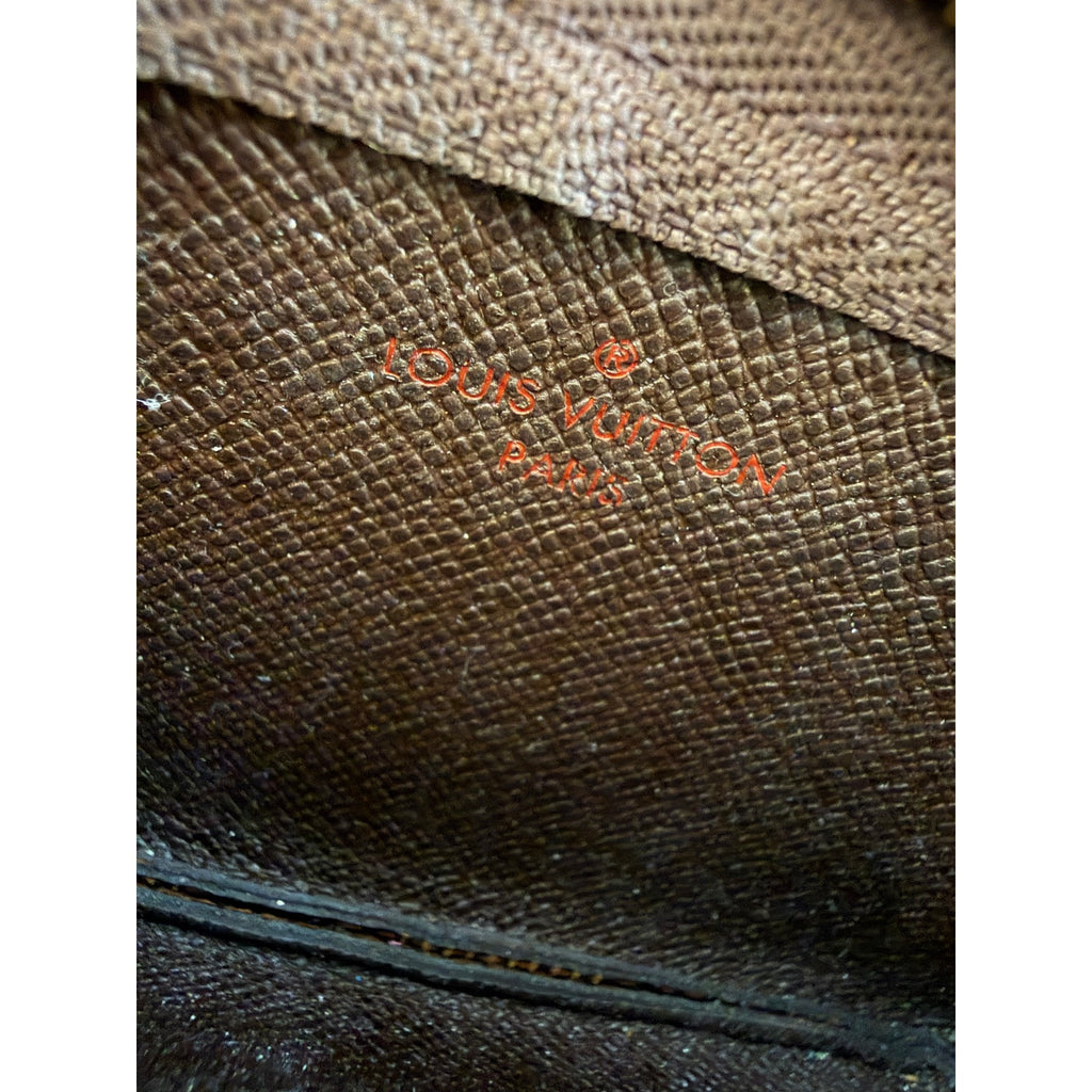 Louis Vuitton Damier Key Pouch