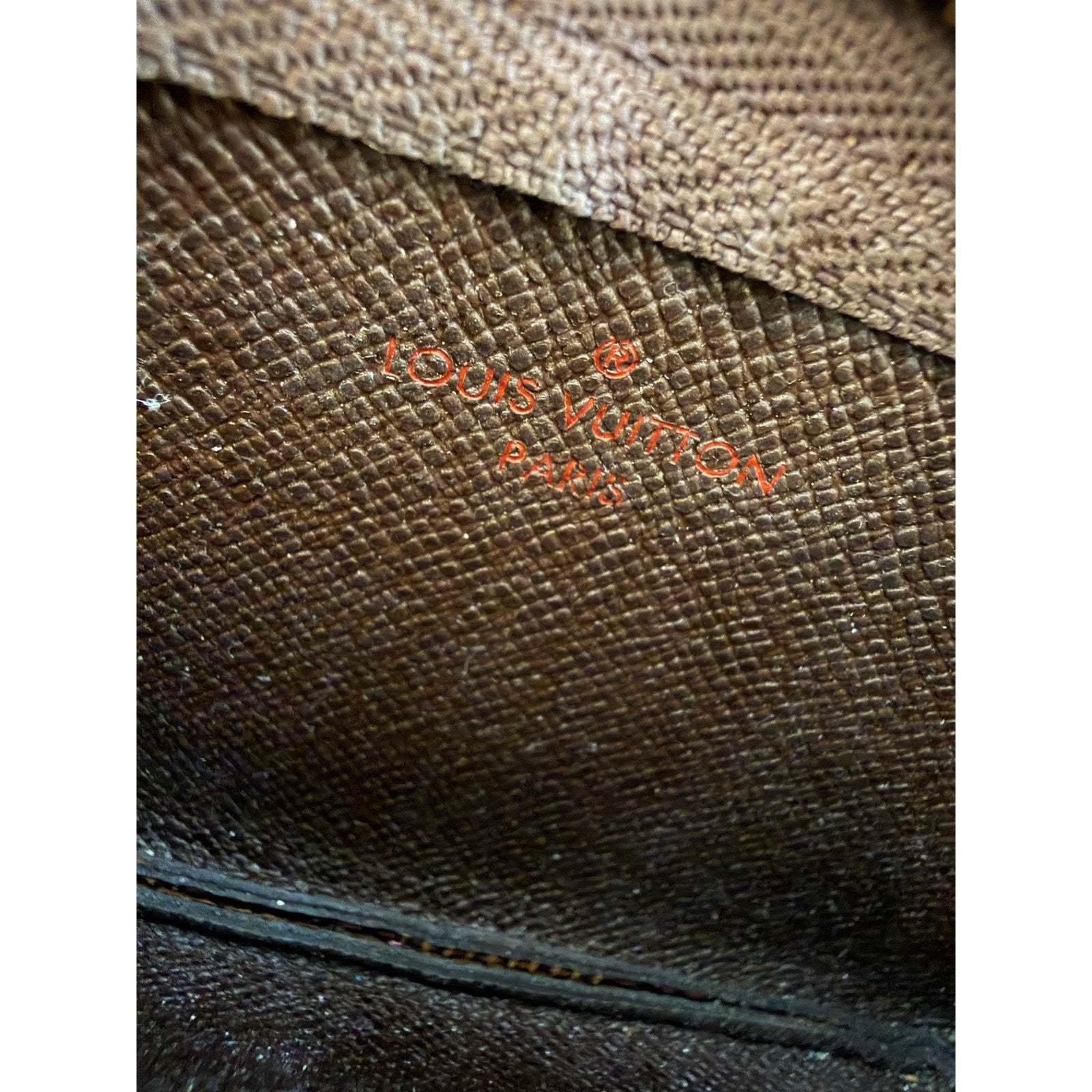 Louis Vuitton Damier Key Pouch