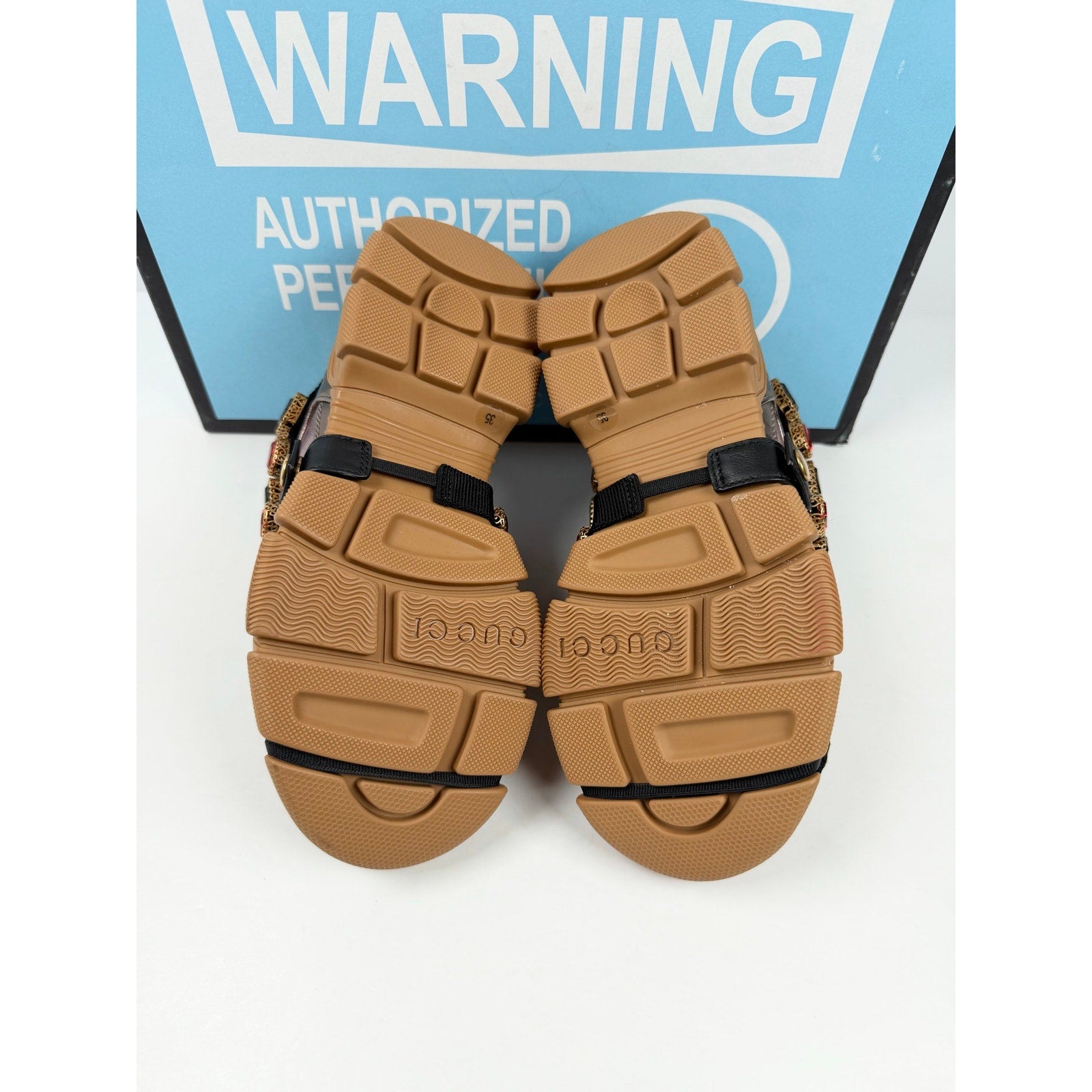 Size 35/5 - Gucci Flashtrek Removable Crystals NEW