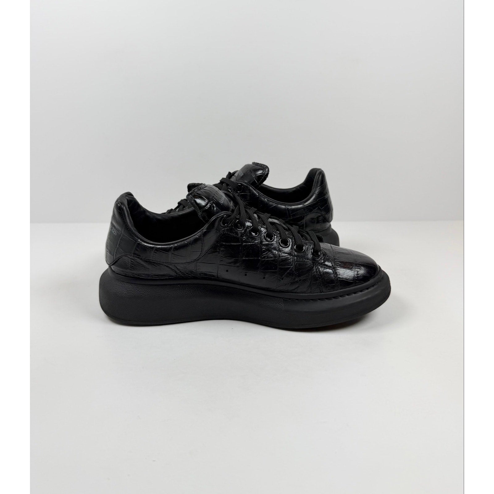 Size 42EU/9US - Alexander McQueen Croc Leather