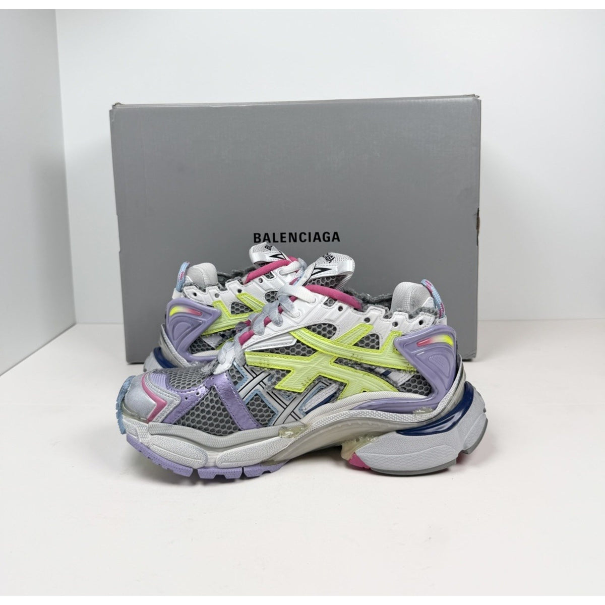 Size 35EU/5W- Balenciaga Runner Multicolor NEW