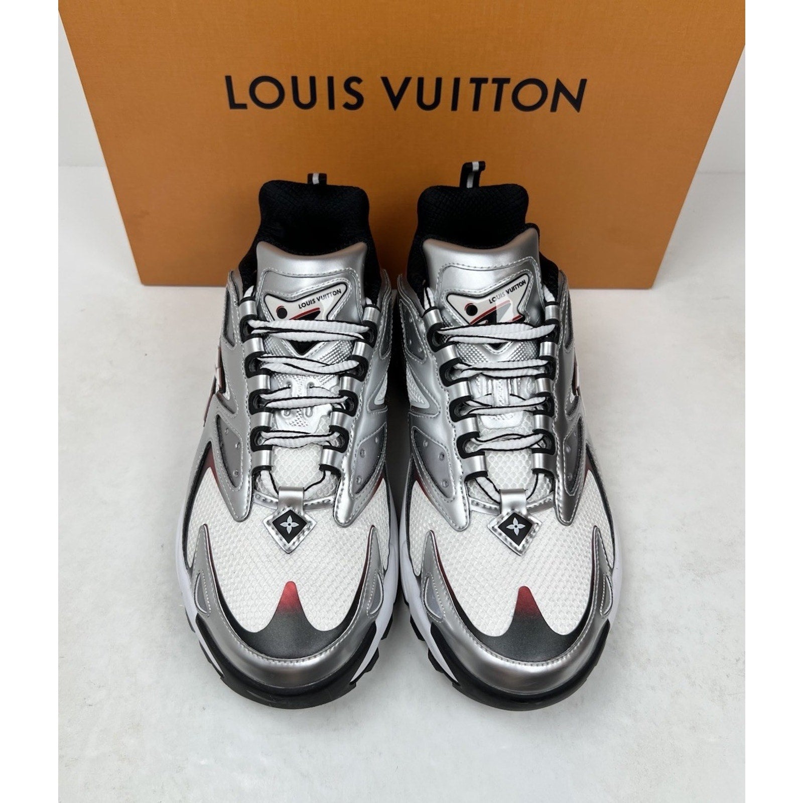 Size 6LV/7US - Louis Vuitton Runner Tatic Silver/Red