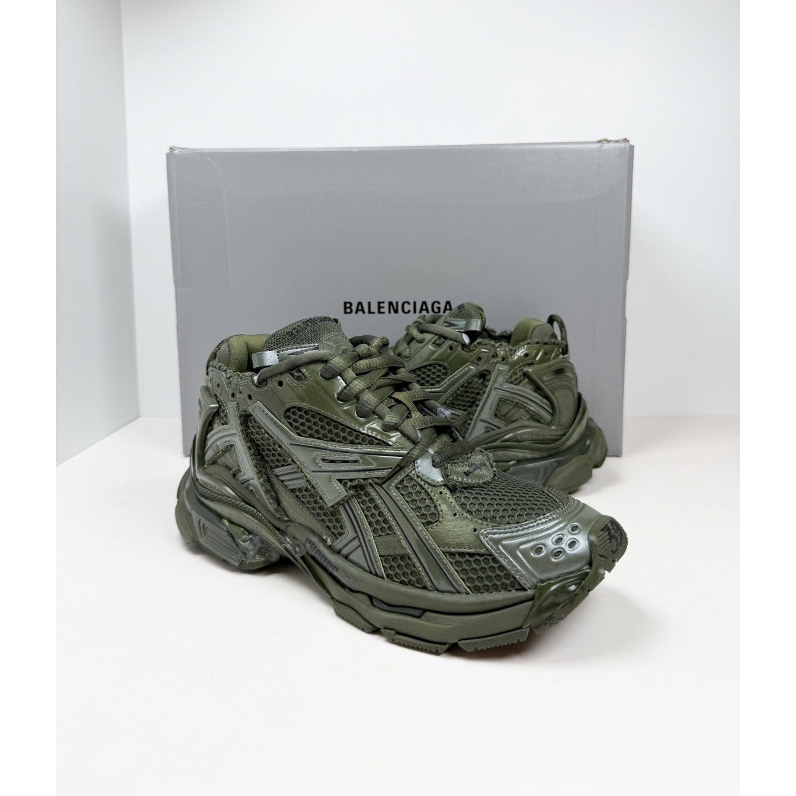 Size 39EU/6US - Balenciaga Runner Olive Green NEW