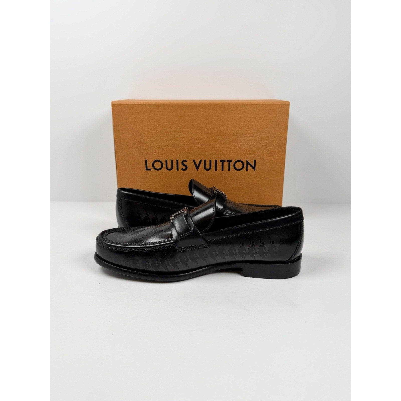 Size 7LV/8US - Louis Vuitton x NBA Major Loafers NEW