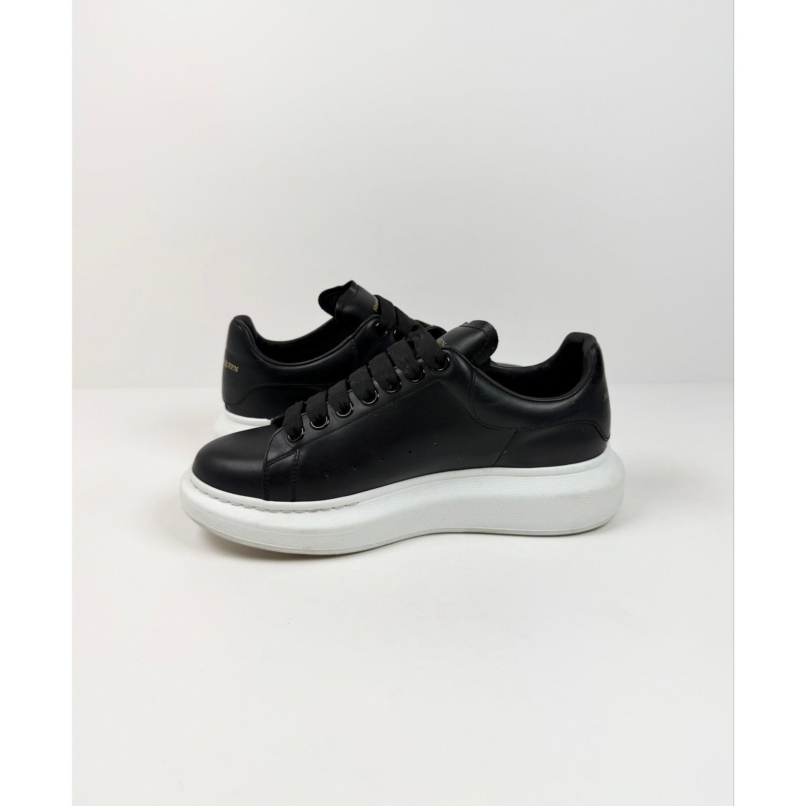 Size 38/8 - Alexander McQueen Black White Womens
