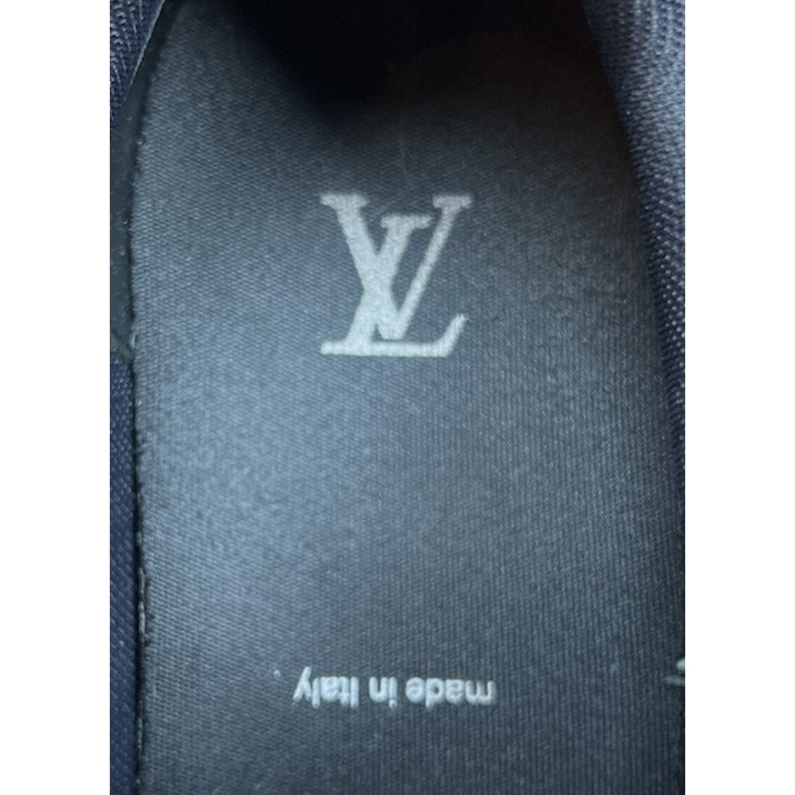 Size 6.5LV/8US - Louis Vuitton Trainer