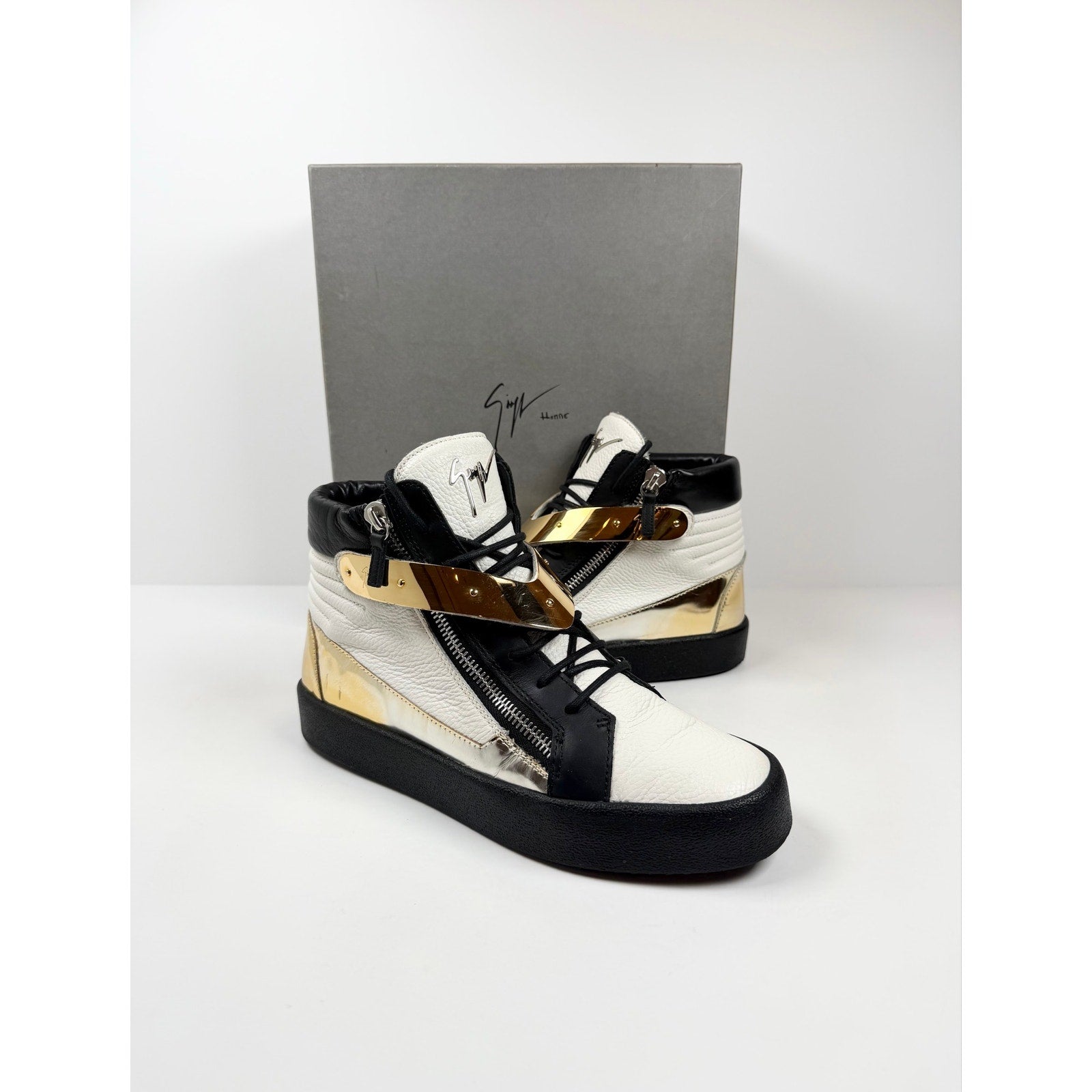 Size 44EU/11US - Giuseppe Zanotti V Strap High Top