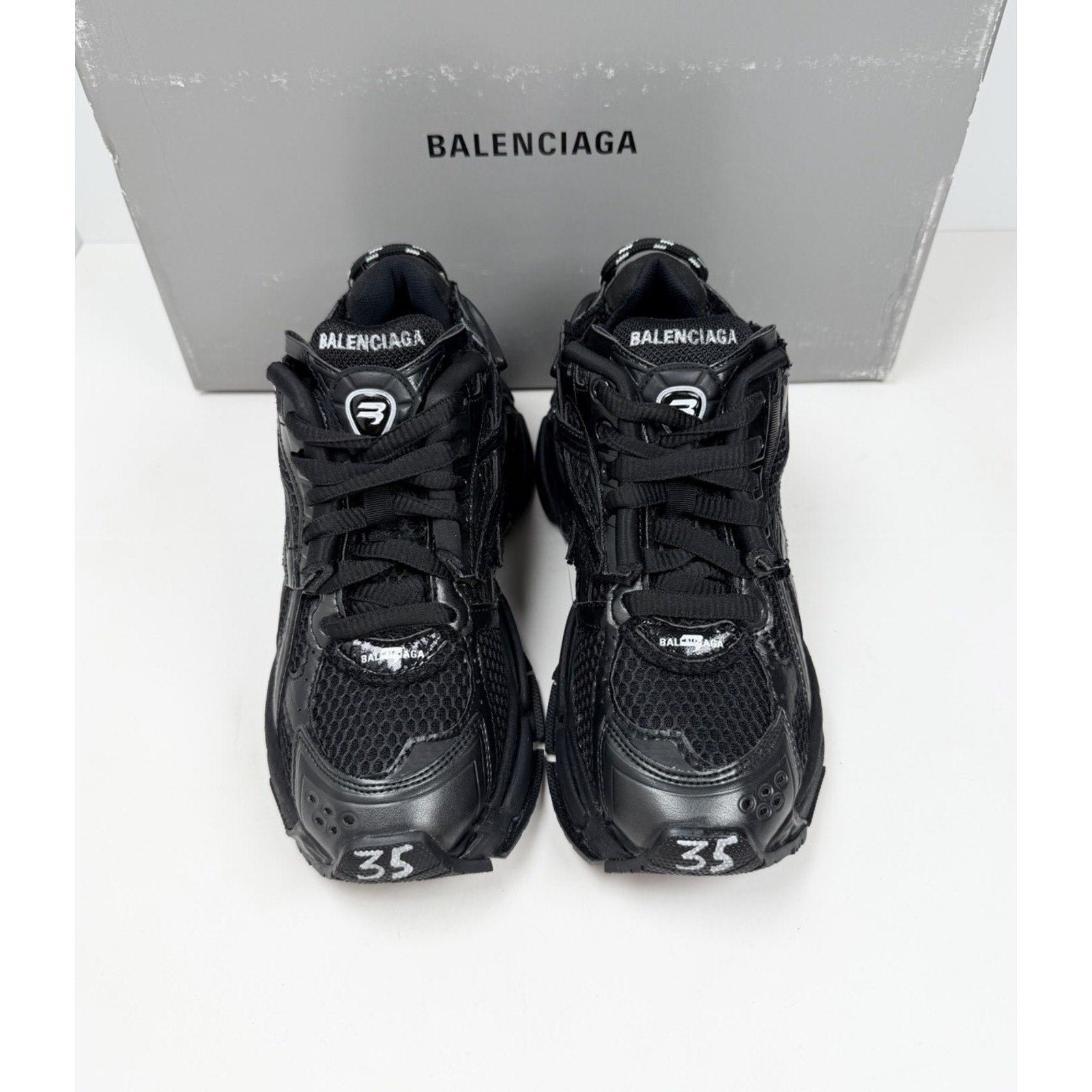 Size 35EU/5W - Balenciaga Runner NEW