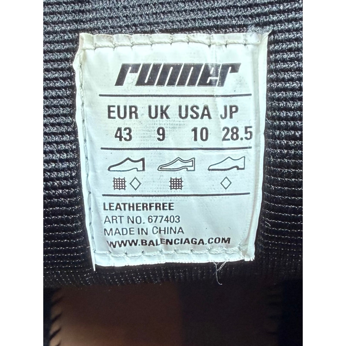 Size 43EU/10US - Balenciaga Runner Black White