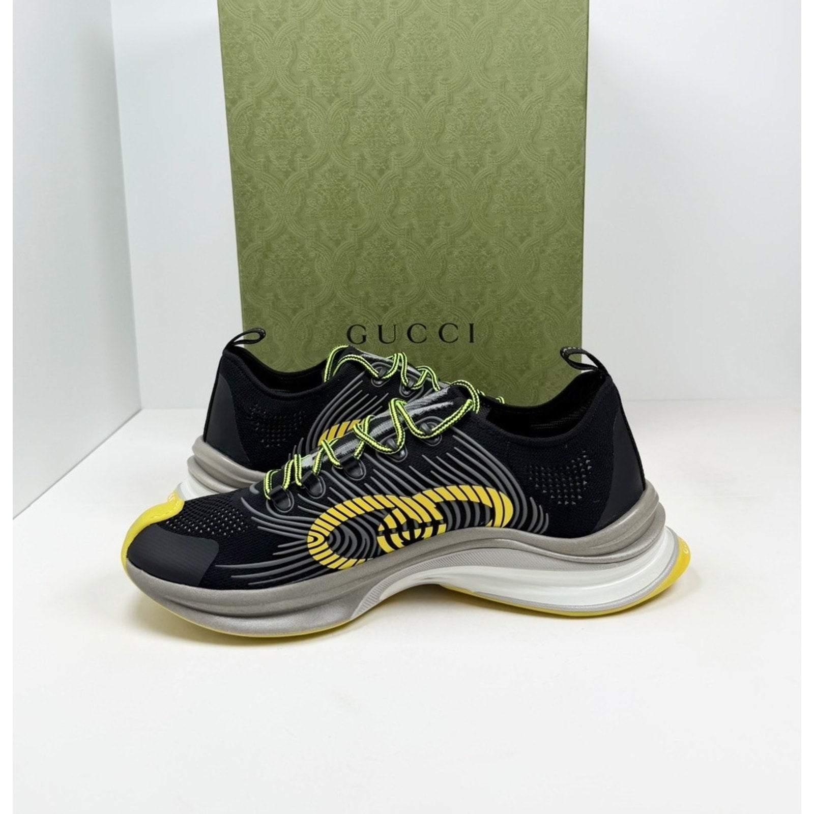 Size 11.5US - Gucci Run GG Black Yellow Knit NEW