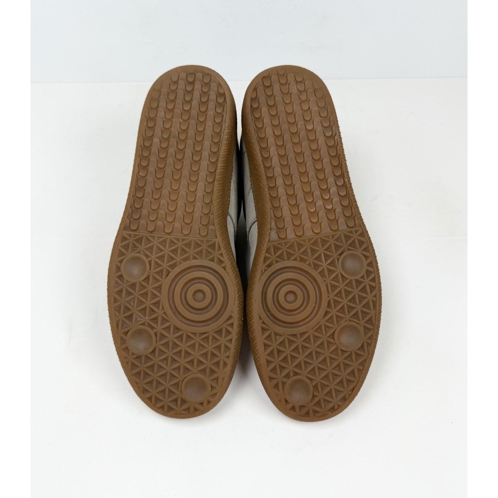 Size 41EU/8US - Maison Margiela GAT Beige Paint Splatter