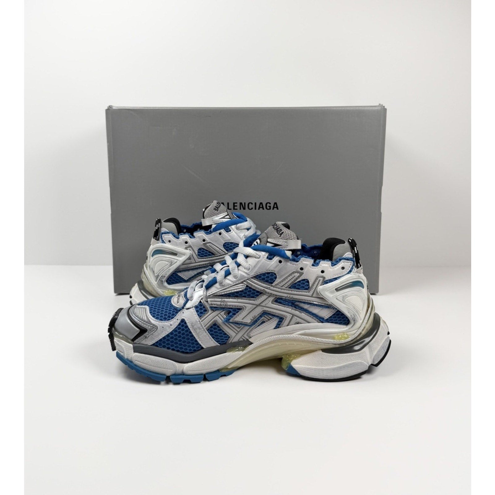 Size 39EU/6US - Balenciaga Runner Blue Sneakers NEW