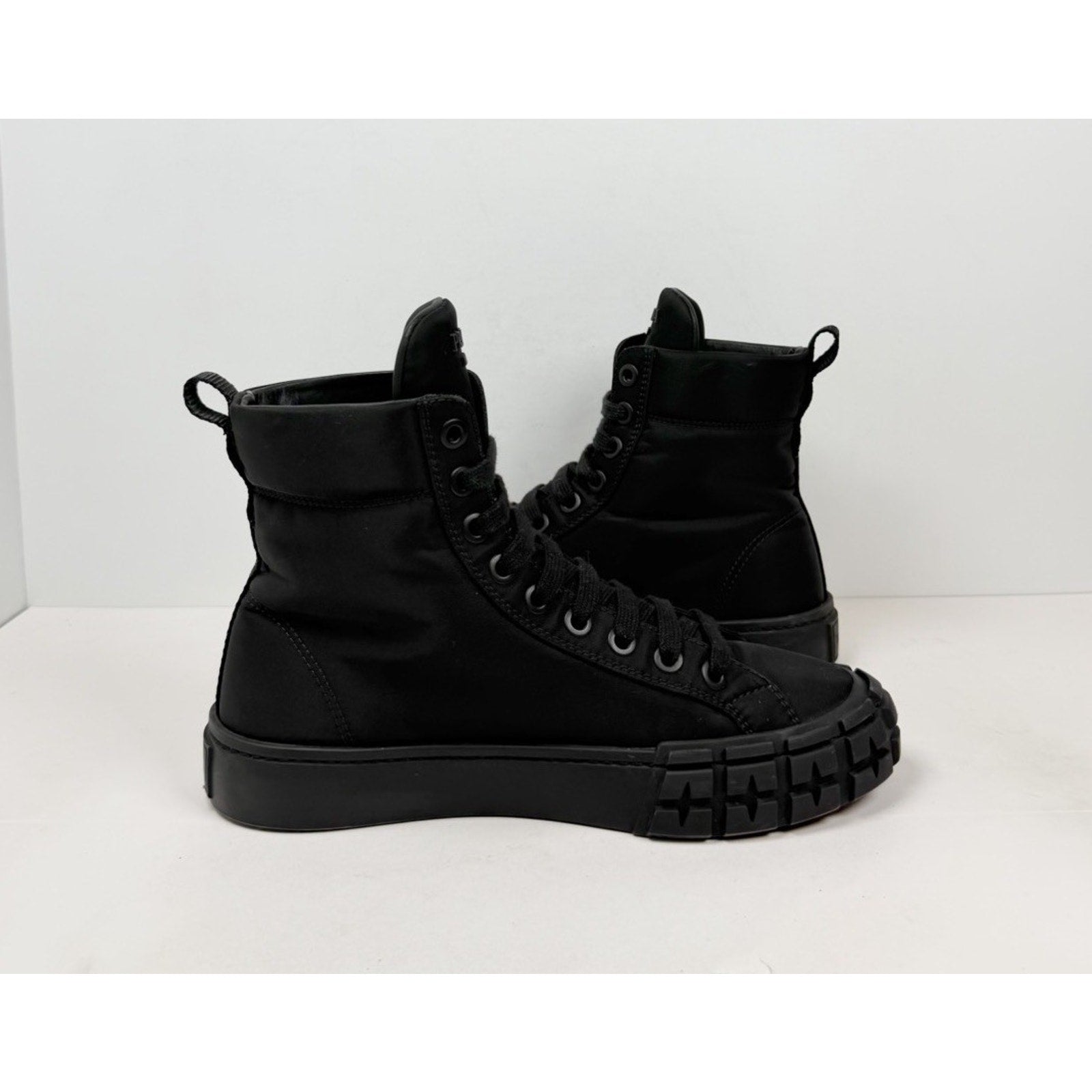 Size 39EU/9W - Prada Nylon Cassetta High Women's