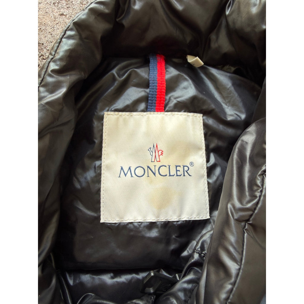 Size L - Moncler Puffer Jacket