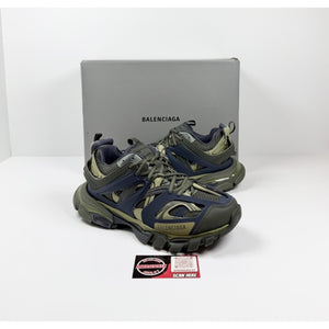Size 41EU/8US - Balenciaga Track Green NEW
