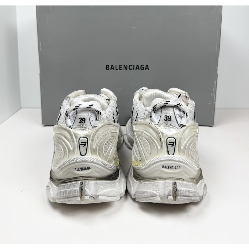 Size 39EU/6US - Balenciaga Runner White Distressed NEW