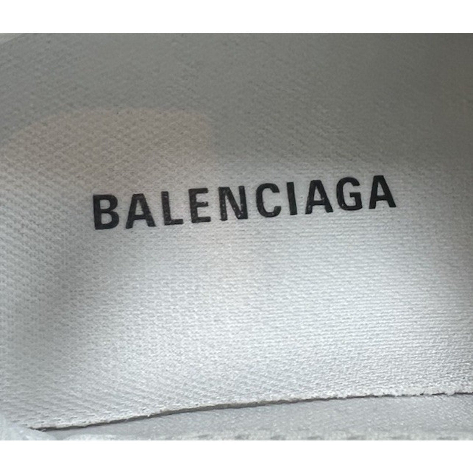 Size 35EU/5W- Balenciaga Runner Multicolor NEW