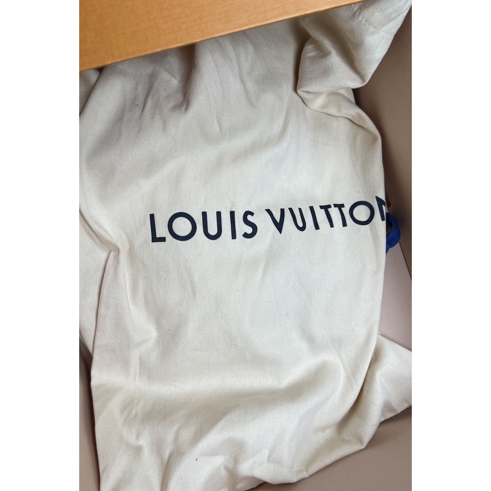 Size 6LV/7US - Louis Vuitton Runner Tatic Silver/Red