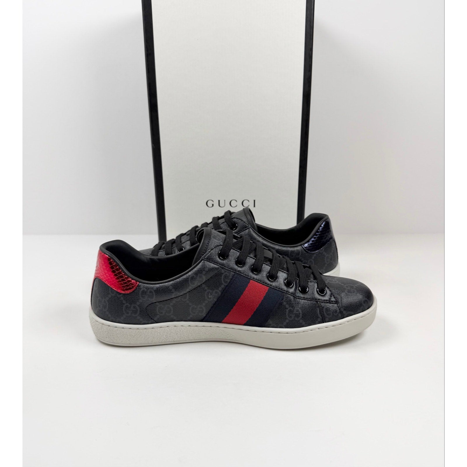 Size 8US - Gucci Ace GG Supreme Black