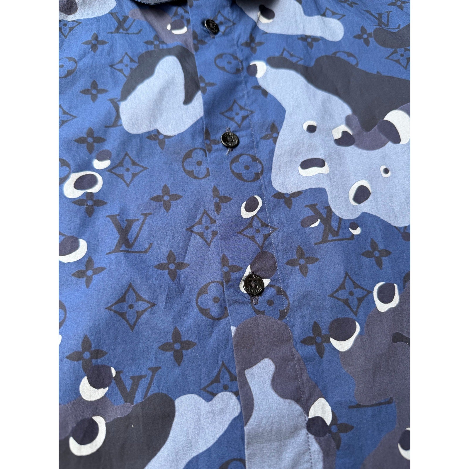 Size S - Louis Vuitton Camo Monogram Button Up