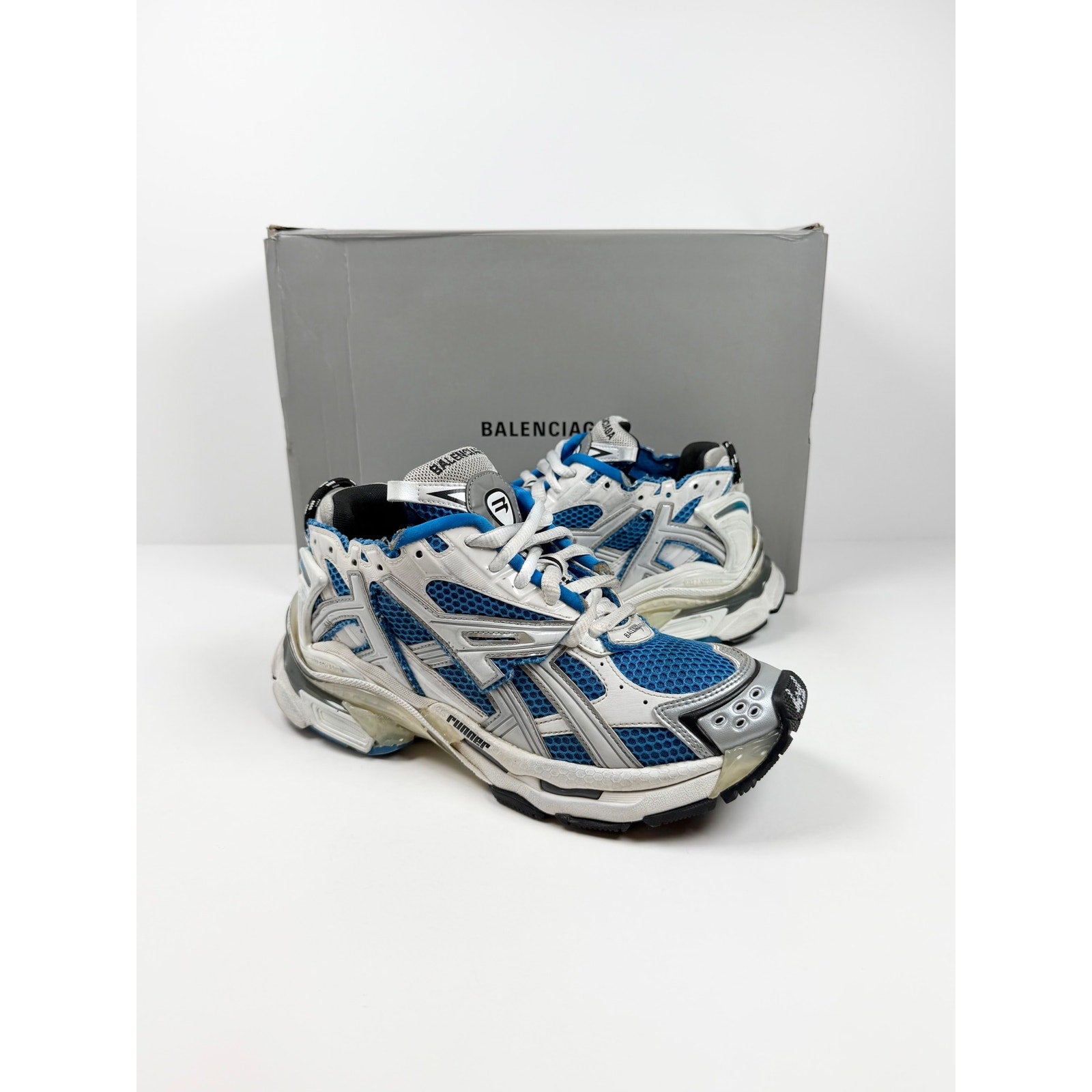 Size 41EU/8US - Balenciaga Runner Blue White