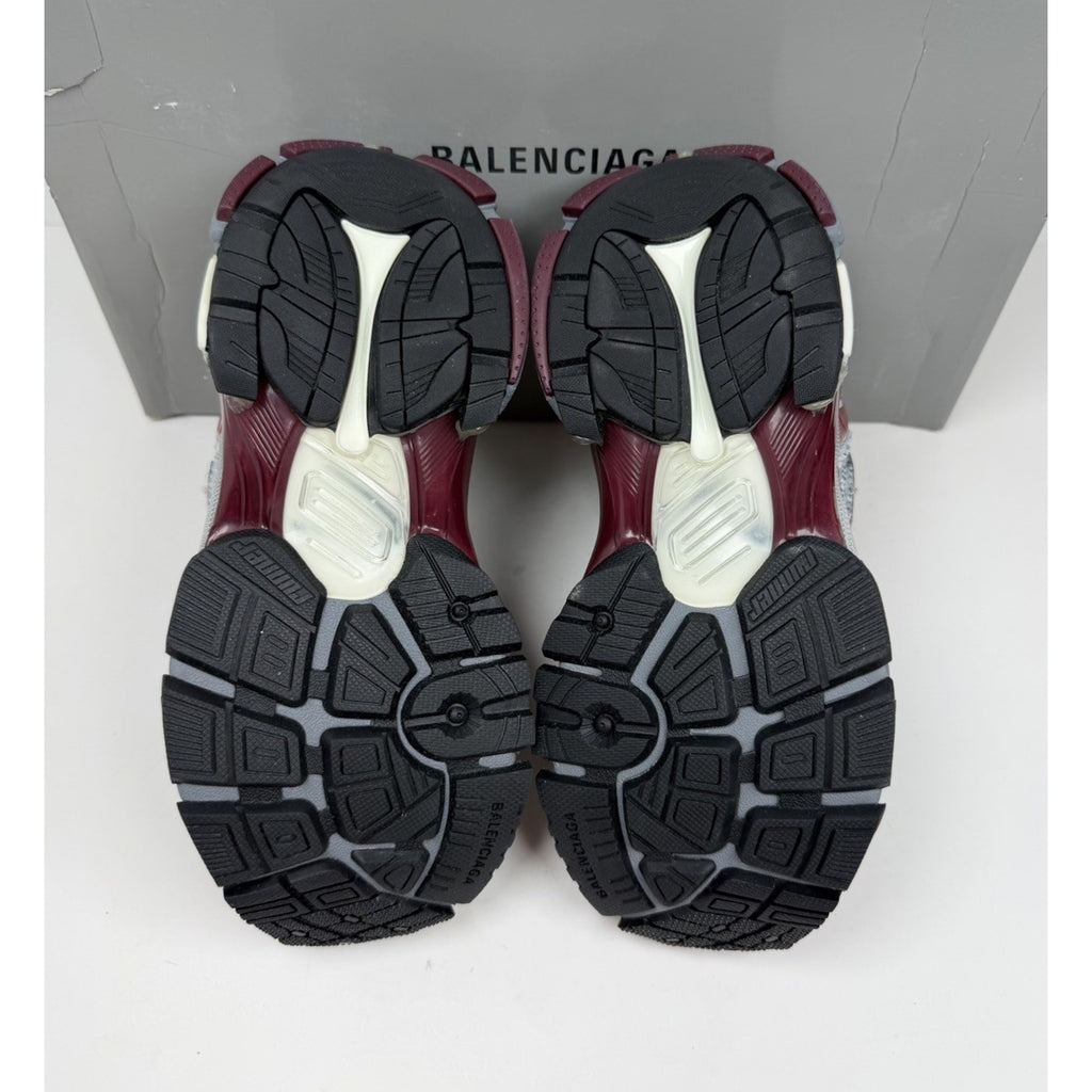 Size 34EU/4W - Balenciaga Runner Sneakers Burgundy NEW