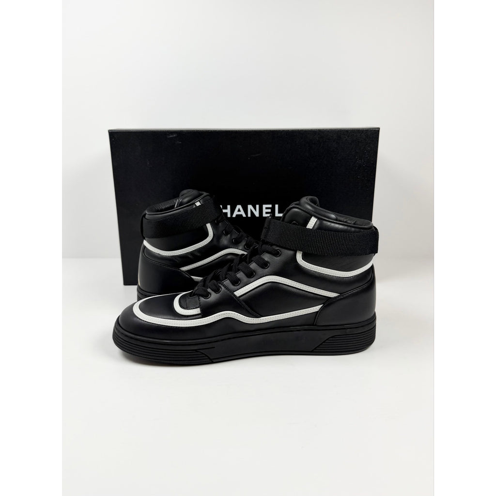 Size 42EU/9US - Chanel Interlocking High Top NEW