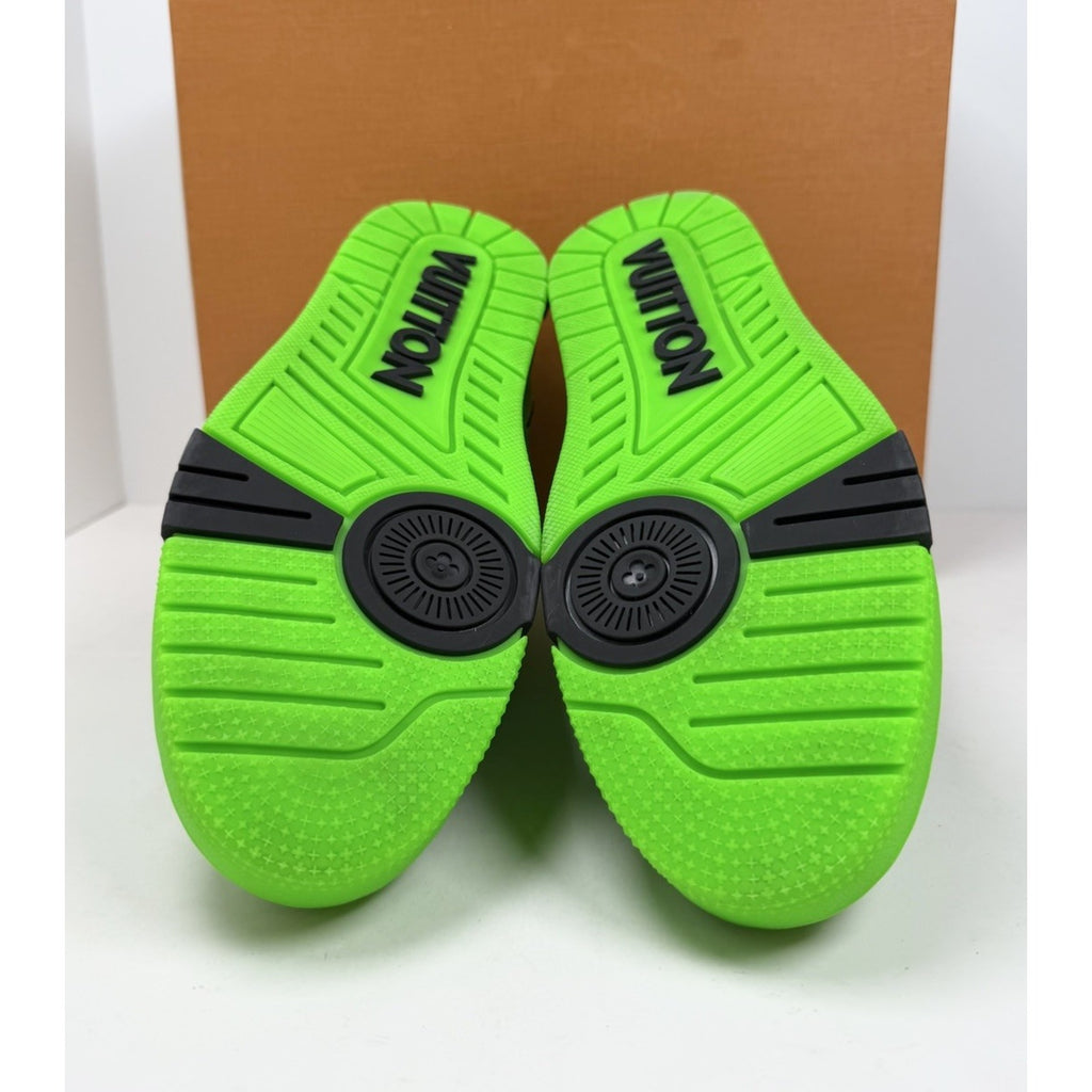 Size 8LV/9US - Louis Vuitton Skate Green Like New