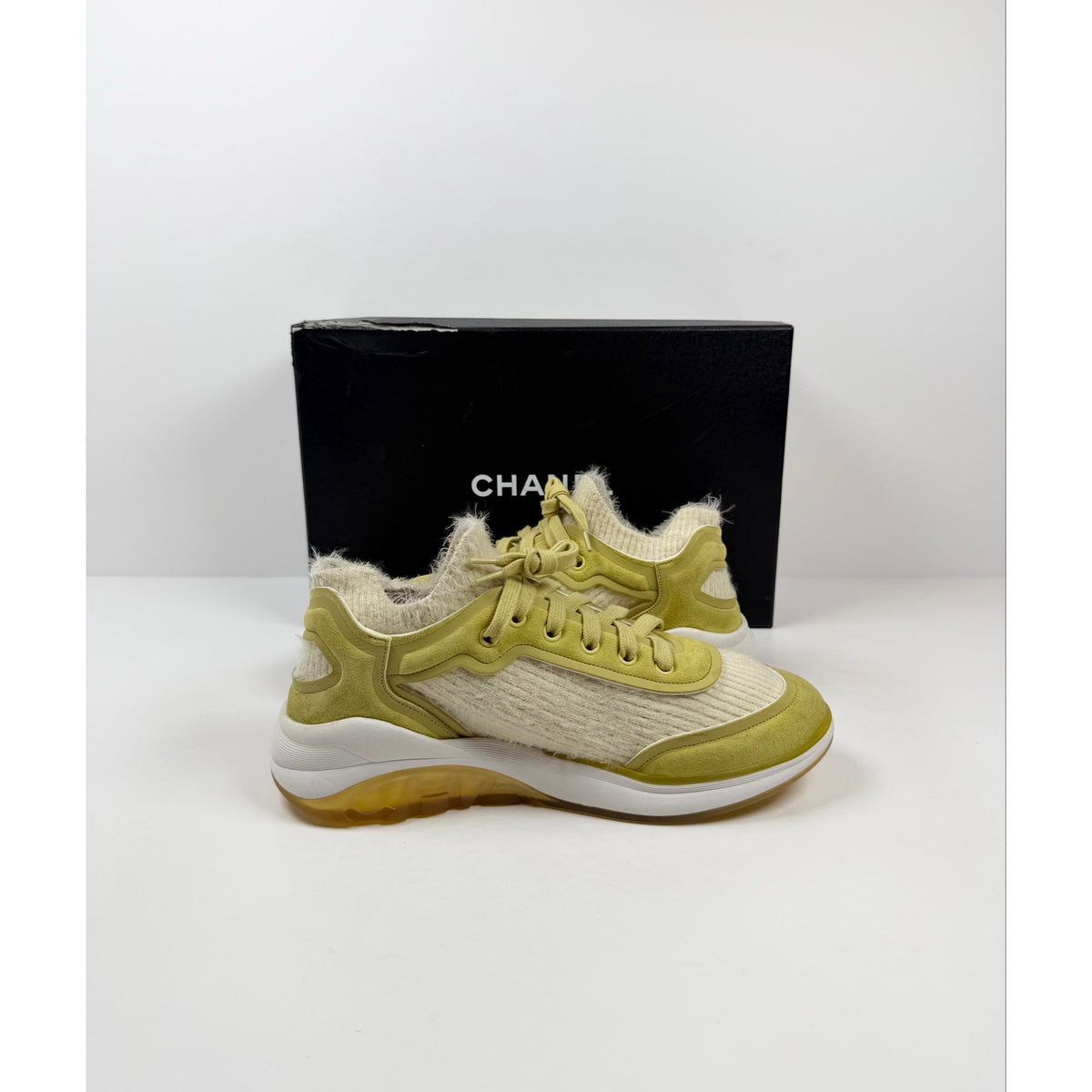 Size 9.5 - Chanel interlocking CC Sneakers Women