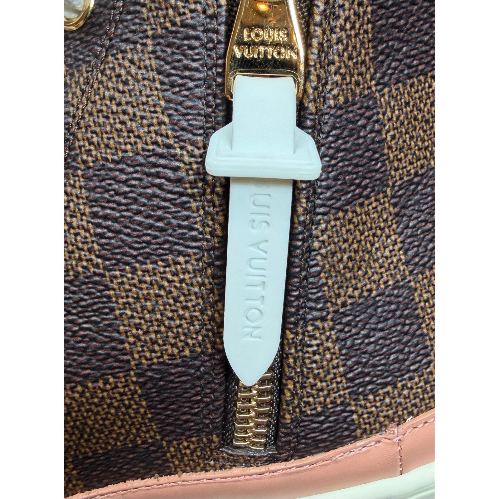 Size 6.5W - Louis Vuitton Damier High NEW!