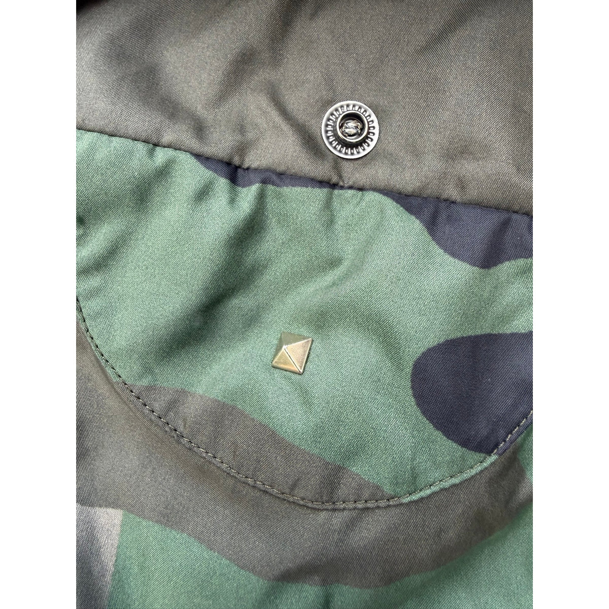 Size 2XL - Valentino Garavani Camo Nylon Jacket